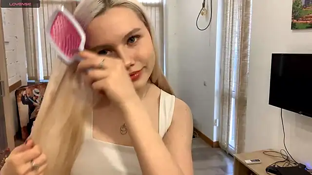 MistikMinx online show from 12.20.25