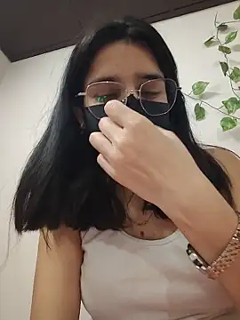 Snapshot of Sexolinaa chatting on 05.24.26 Sexolinaa online show from 05.24.26