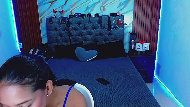 Meryandcris online show from 03.14.26