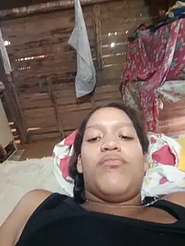 Snapshot of rachelbunny_and_kevin chatting on 12.03.25 rachelbunny and kevin online show from 12.03.25