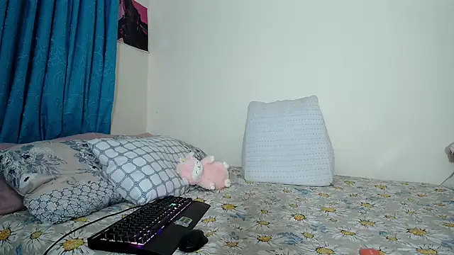 Sweet navy  online show from 04.03.26