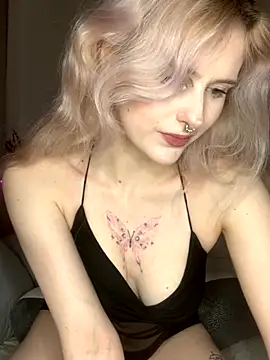 MilaElin online show from 11.30.25