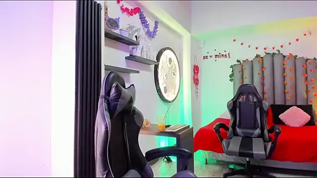 Polett Amaranta online show from 04.15.26