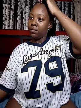 Snapshot of SavageHoney chatting on 02.11.26 SavageHoney online show from 02.11.26