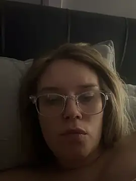 babyblue977 online show from 02.14.26