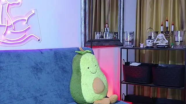 MightyLaura1 online show from 03.11.26