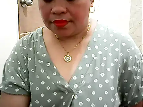 Snapshot of cutechubby chatting on 02.17.26 cutechubby online show from 02.17.26