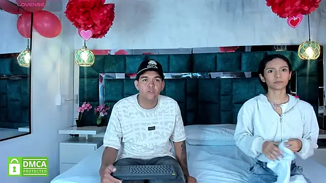 Snapshot of _bonnyandclyde chatting on 02.21.26 bonnyandclyde online show from 02.21.26