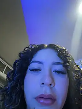 VictoriaaRose online show from 02.12.26