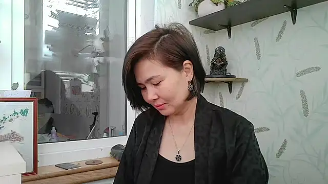 Nettie Allie online show from 12.16.25