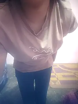 Juliekhan 98 online show from 12.04.25