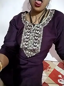 RASHMI SHARMA9 online show from 04.09.26