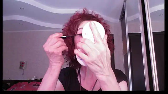 Snapshot of Kelly_Flurr chatting on 06.07.26 Kelly Flurr online show from 06.07.26