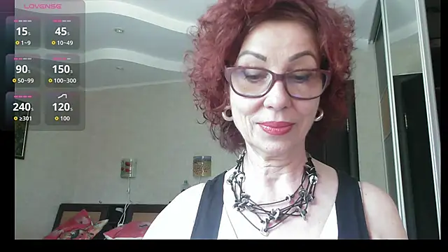 Snapshot of Kelly_Flurr chatting on 06.14.26 Kelly Flurr online show from 06.14.26