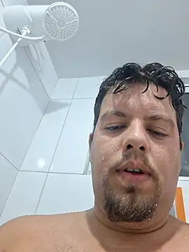 Snapshot of Leoon98 chatting on 02.18.26 Leoon98 online show from 02.18.26