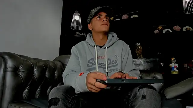 Isaac Collins  online show from 01.09.26