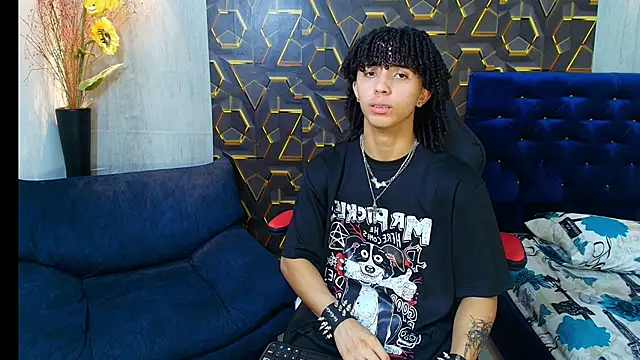 kim curlyy online show from 04.18.26