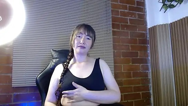 tiffanyrose03 online show from 11.28.25