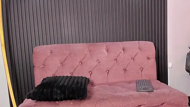 KarolWest  online show from 01.10.26