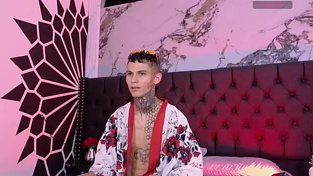 Paulo 527 online show from 04.06.26