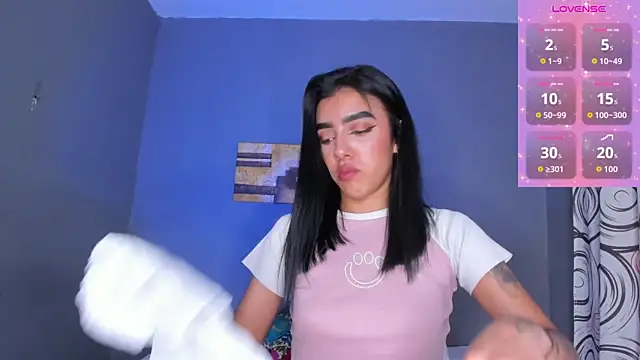 VictoriaMeller online show from 04.15.26