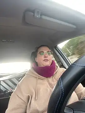 bea french curvy online show from 02.12.26