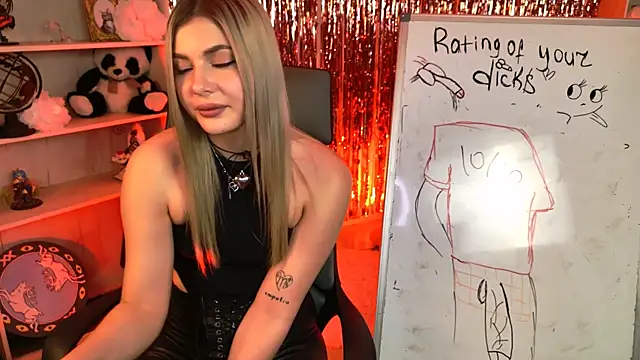 HyileyClark online show from 04.04.26