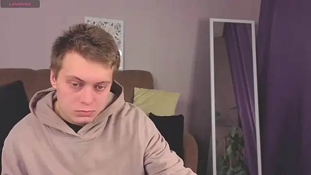 Snapshot of ZheRealKrugi chatting on 12.14.25 ZheRealKrugi online show from 12.14.25