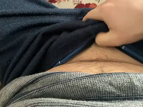 erdestruttor18 online show from 03.16.26