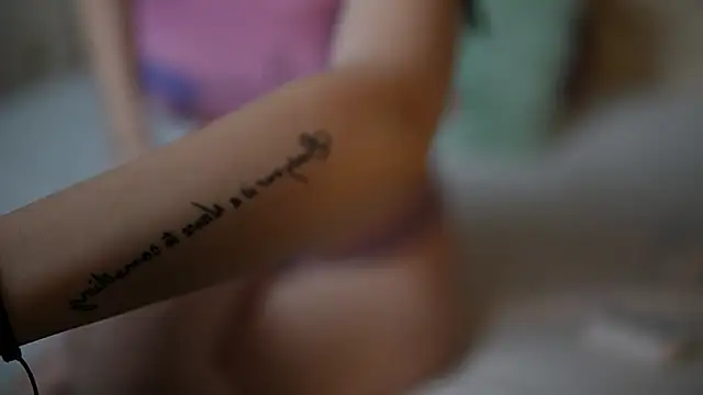 JosieLili online show from 01.08.26