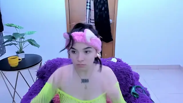 Honney 19 online show from 12.16.25