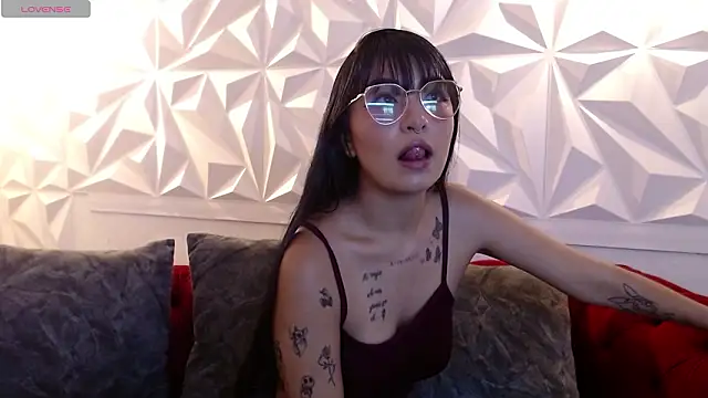 Snapshot of idk_24_ chatting on 02.10.26 idk 24 online show from 02.10.26