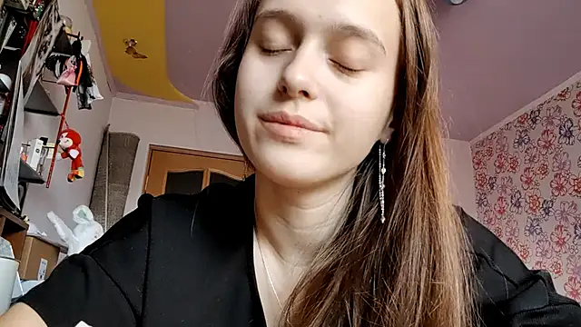 SophieHazely online show from 12.02.25