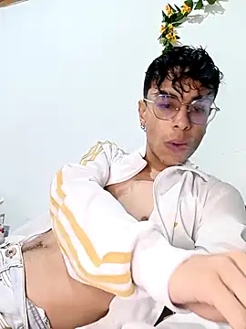 2 milo verus 4 online show from 01.05.26