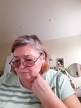 Snapshot of rekelme chatting on 03.13.25 rekelme online show from 03.13.25