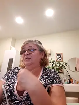 Snapshot of rekelme chatting on 03.14.25 rekelme online show from 03.14.25