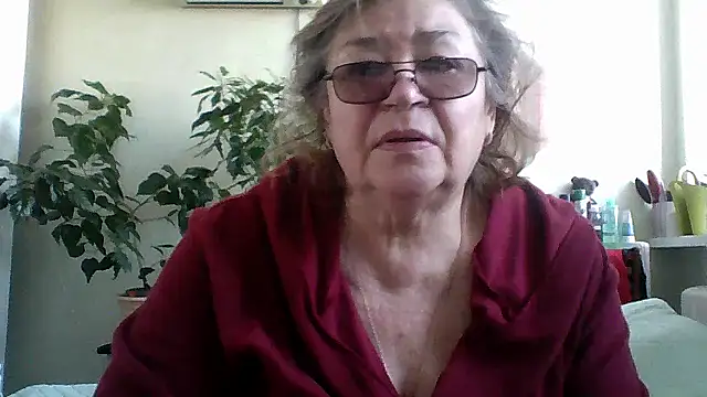 Snapshot of rekelme chatting on 03.15.25 rekelme online show from 03.15.25