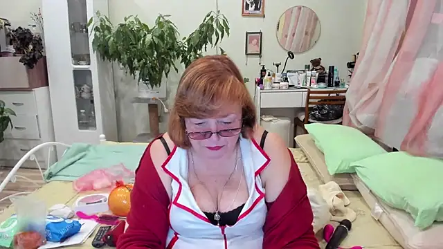 Snapshot of rekelme chatting on 10.21.25 rekelme online show from 10.21.25