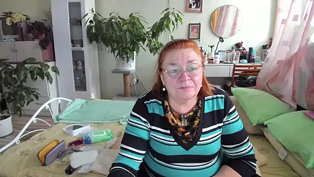 Snapshot of rekelme chatting on 10.23.25 rekelme online show from 10.23.25