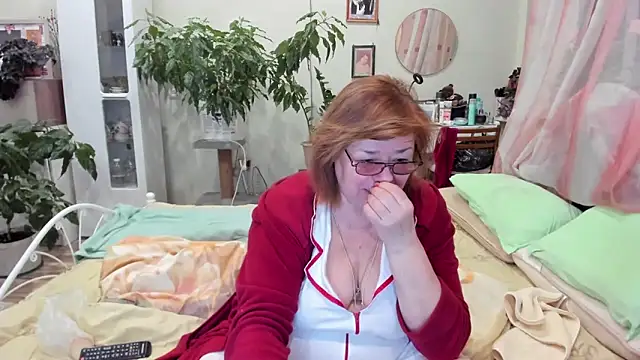 Snapshot of rekelme chatting on 10.26.25 rekelme online show from 10.26.25