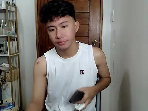 asiantwink0000 online show from 12.15.25