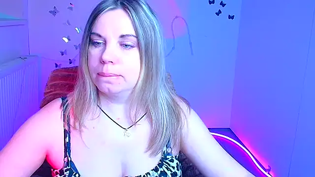 Amanda Swannn online show from 04.05.26