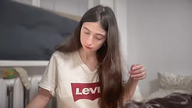 Aphr0ditee online show from 02.22.26