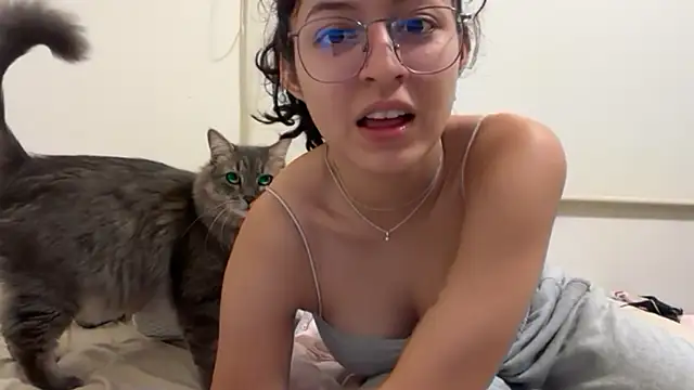 Snapshot of Alicatcua_ chatting on 05.08.26 Alicatcua online show from 05.08.26