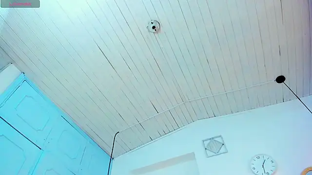 Hot Darliing online show from 01.05.26