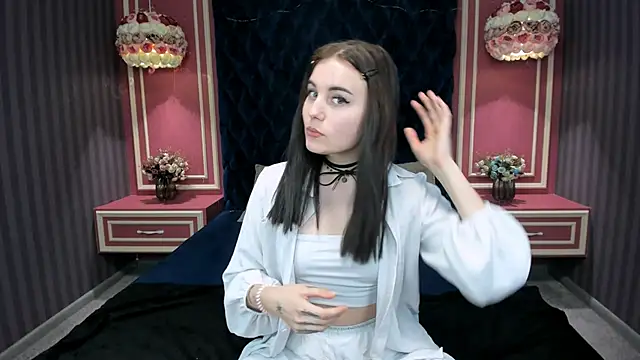 Ambergoeshard online show from 11.28.25