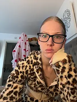 RosieLovexoxx online show from 11.30.25