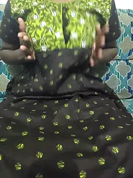 Snapshot of tamil__naughtykanmani chatting on 07.05.26 tamil naughtykanmani online show from 07.05.26