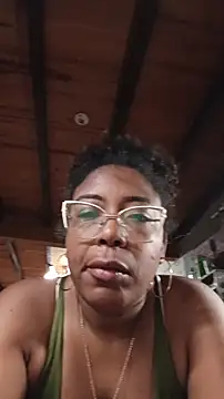 Snapshot of ChanneldelaCroix chatting on 02.25.26 ChanneldelaCroix online show from 02.25.26