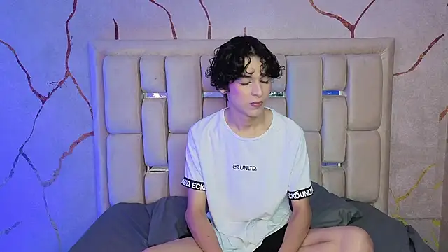 SthepanodiMonaco online show from 03.25.26